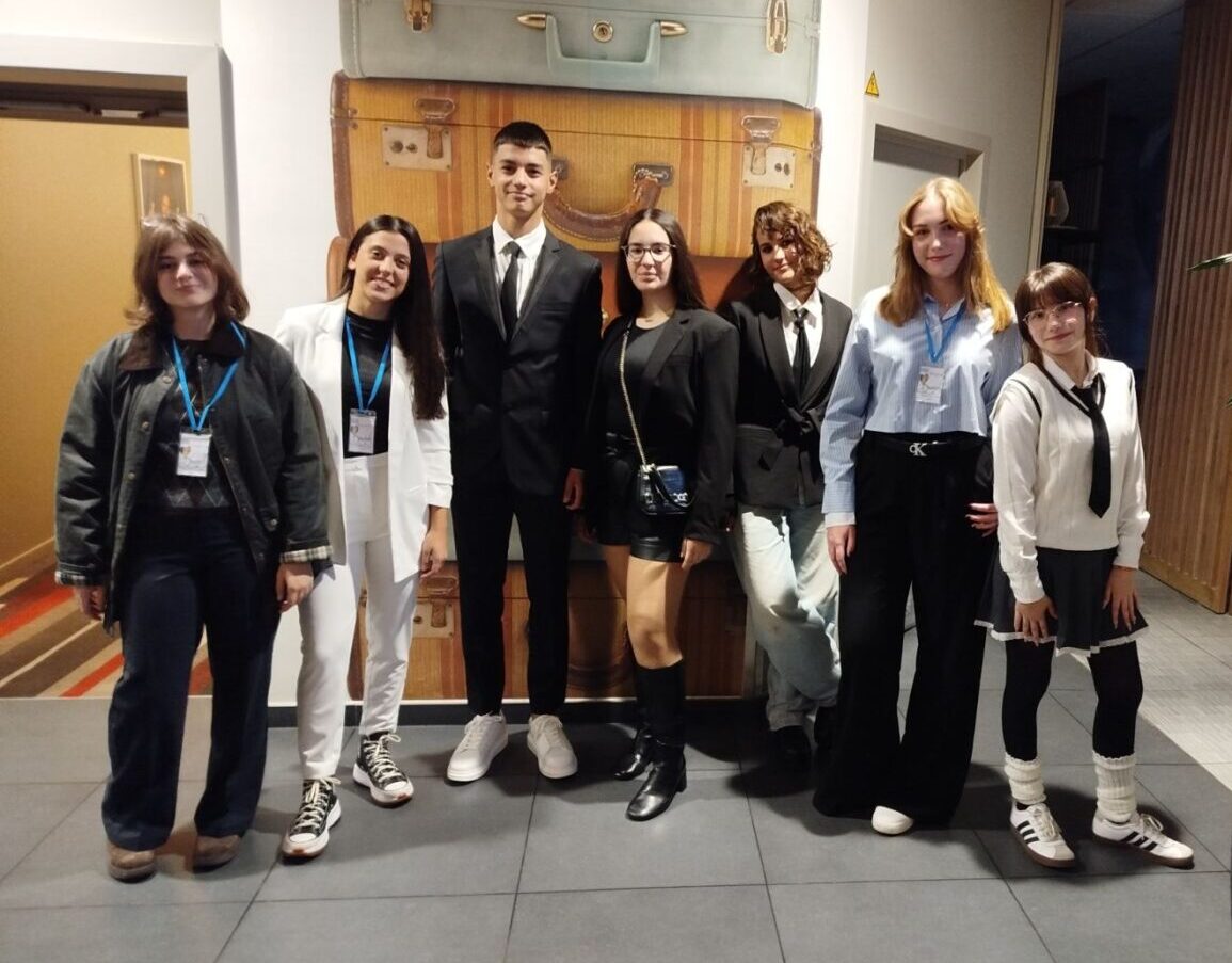 Συγχαρητήριο στους βραβευθέντες σε Ευρωπαϊκό διαγωνισμό, μαθητές του 4ου Γυμνασίου Κατερίνης