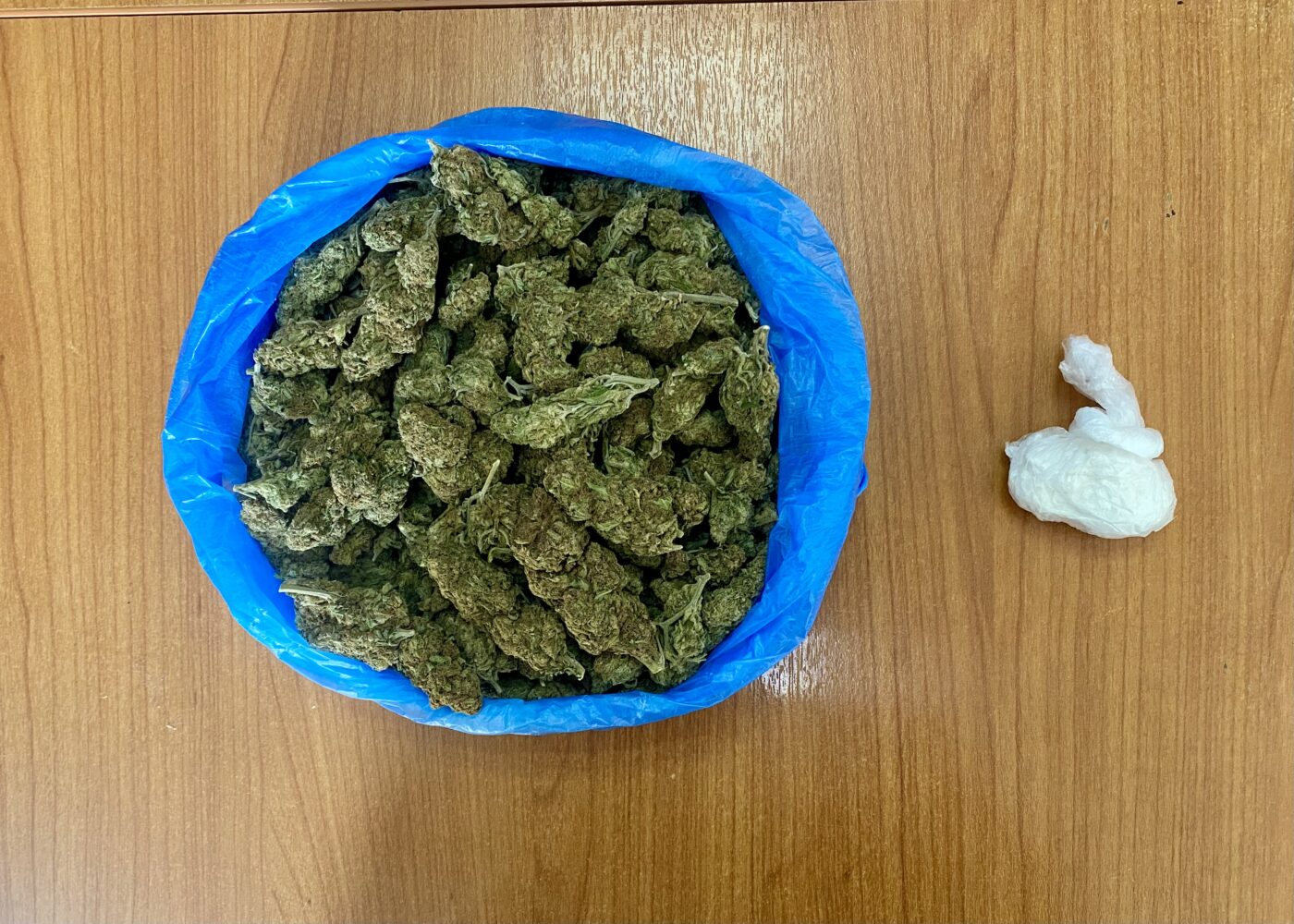 Σύλληψη για διακίνηση ναρκωτικών – Κατασχέθηκαν ποσότητες κάνναβης και κοκαΐνης