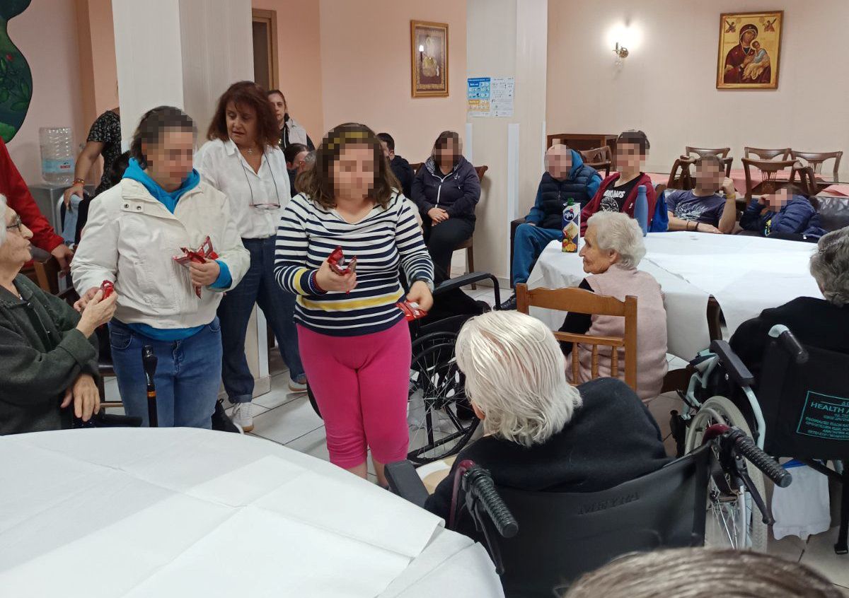 Επίσκεψη του ΚΔΑΠμεΑ Κατερίνης στο Εκκλησιαστικό Γηροκομείο