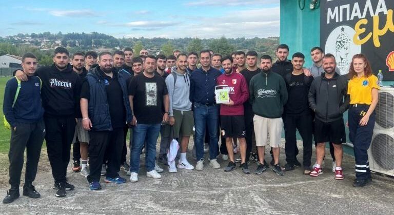 «Δώρο ζωής» στον Ερμή Εξοχής – Παράδοση απινιδωτή από τον Βουλευτή Σπύρο Κουλκουδίνα