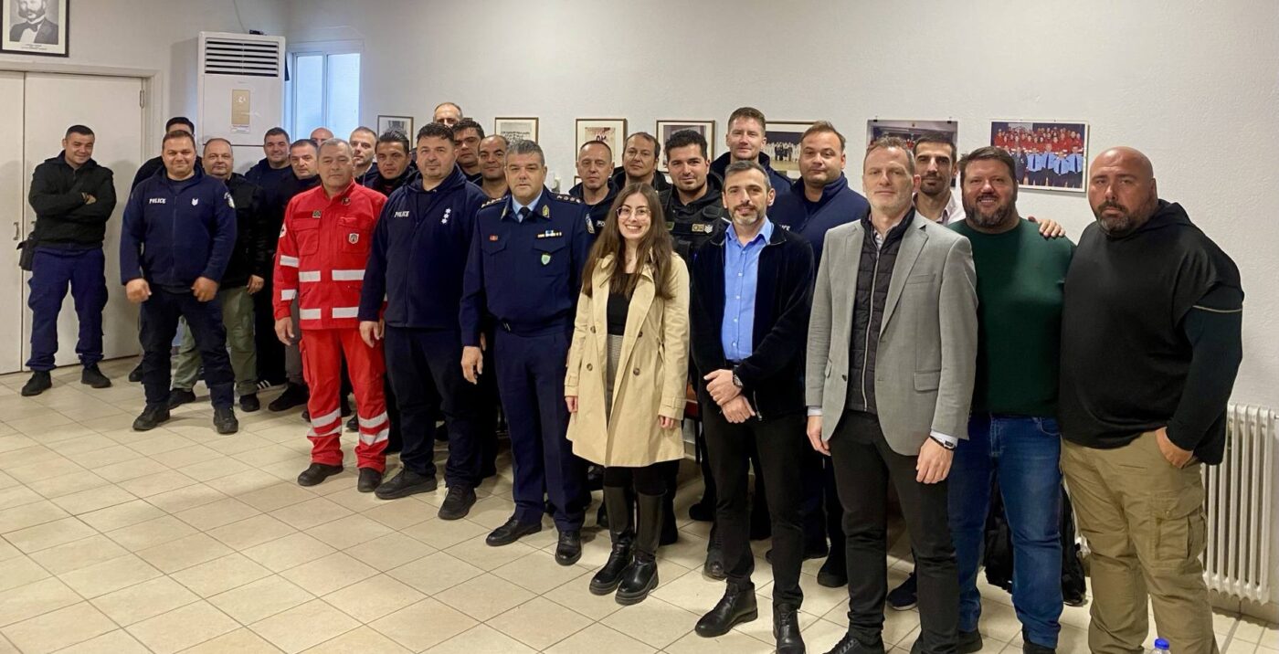 «Κιτ πρώτων» βοηθειών από την Ένωση Αστυνομικών Υπαλλήλων