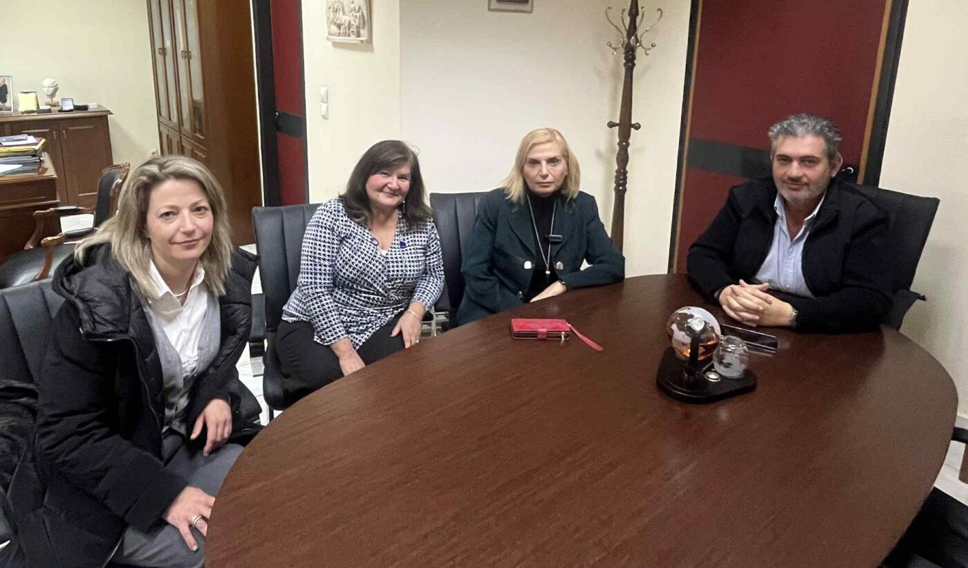 Συνάντηση του Προέδρου του Επιμελητηρίου Πιερίας με τη Διευθύντρια Πρωτοβάθμιας Εκπαίδευσης 