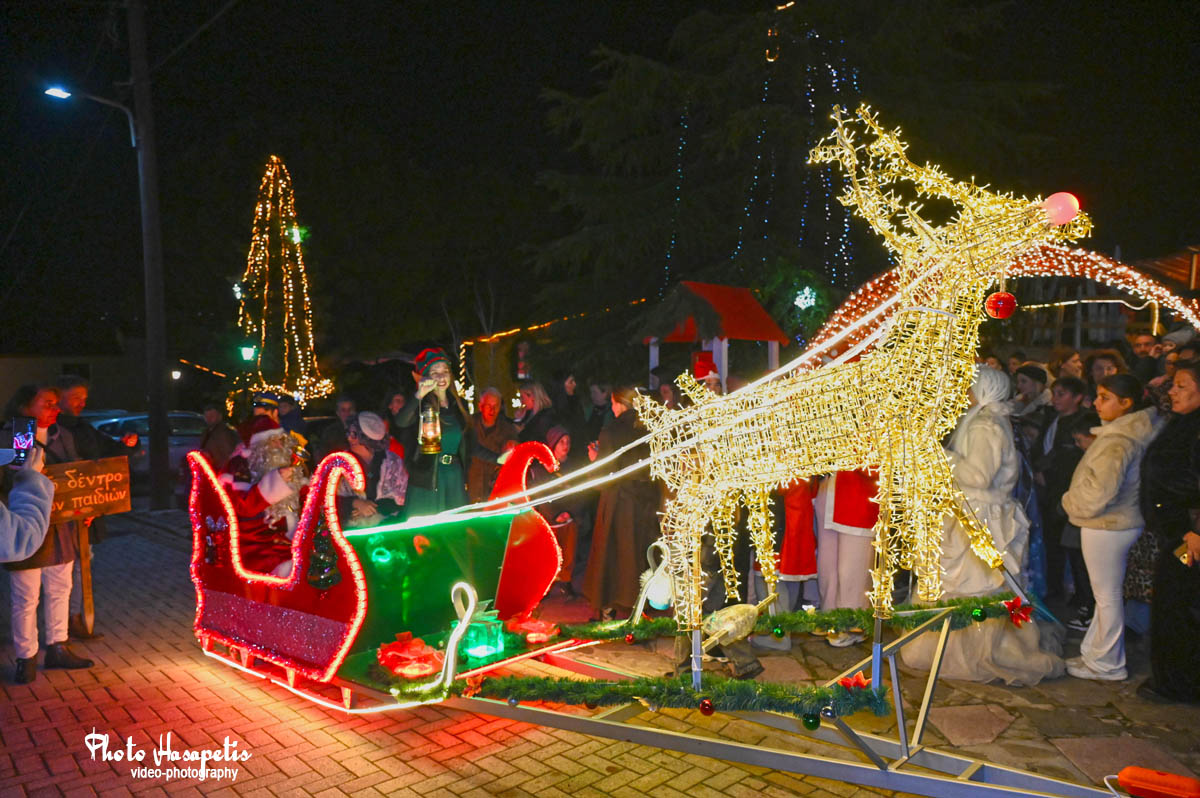 Η Αυλή του Άη Βασίλη στο Αιγίνιο Πιερίας