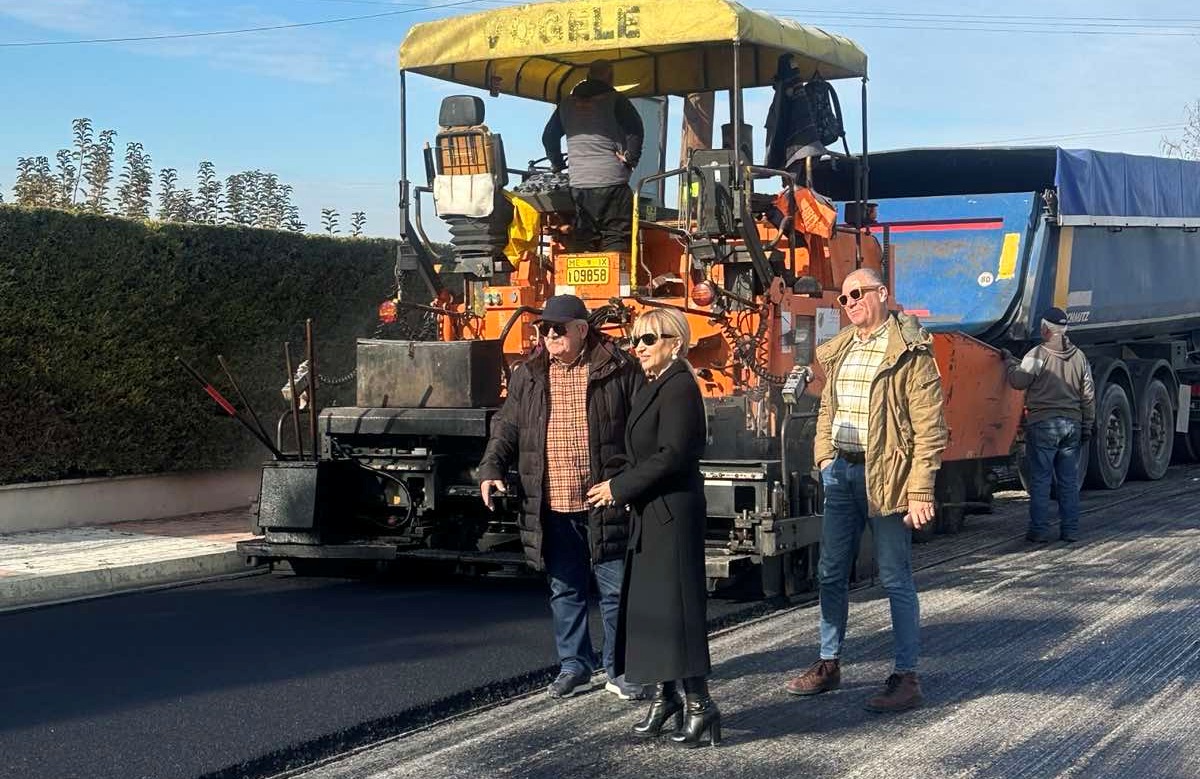 Αυτοψία Σ. Μαυρίδου στις εργασίες ασφαλτόστρωσης στη Γανόχωρα