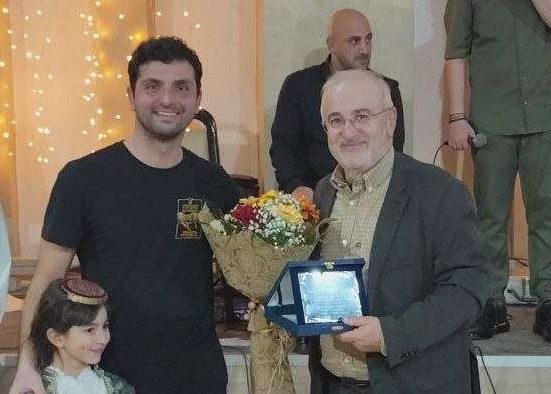 Η «Παναγία Σουμελά»: Τίμησε τον δημοσιογράφο Νίκο Ασλανίδη (vid)