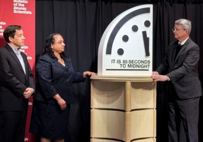 Πιο κοντά στα μεσάνυχτα από ποτέ στο Ρολόι της Αποκάλυψης