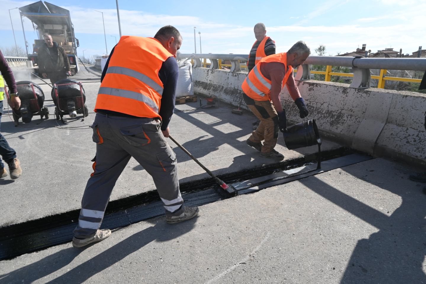 Δήμος Κατερίνης: Ολοκληρώνεται η ανακατασκευή αρμών σε γέφυρες