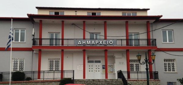 Δήμος Πύδνας Κολινδρού: Ο δήμαρχος καλεί συνεδρίαση για διαγραφή συμβούλου