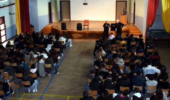 Επίσκεψη του παλαίμαχου διεθνούς ποδοσφαιριστή Λάκη Παπαϊωάννου στο ΓΕΛ Κονταριώτισσας