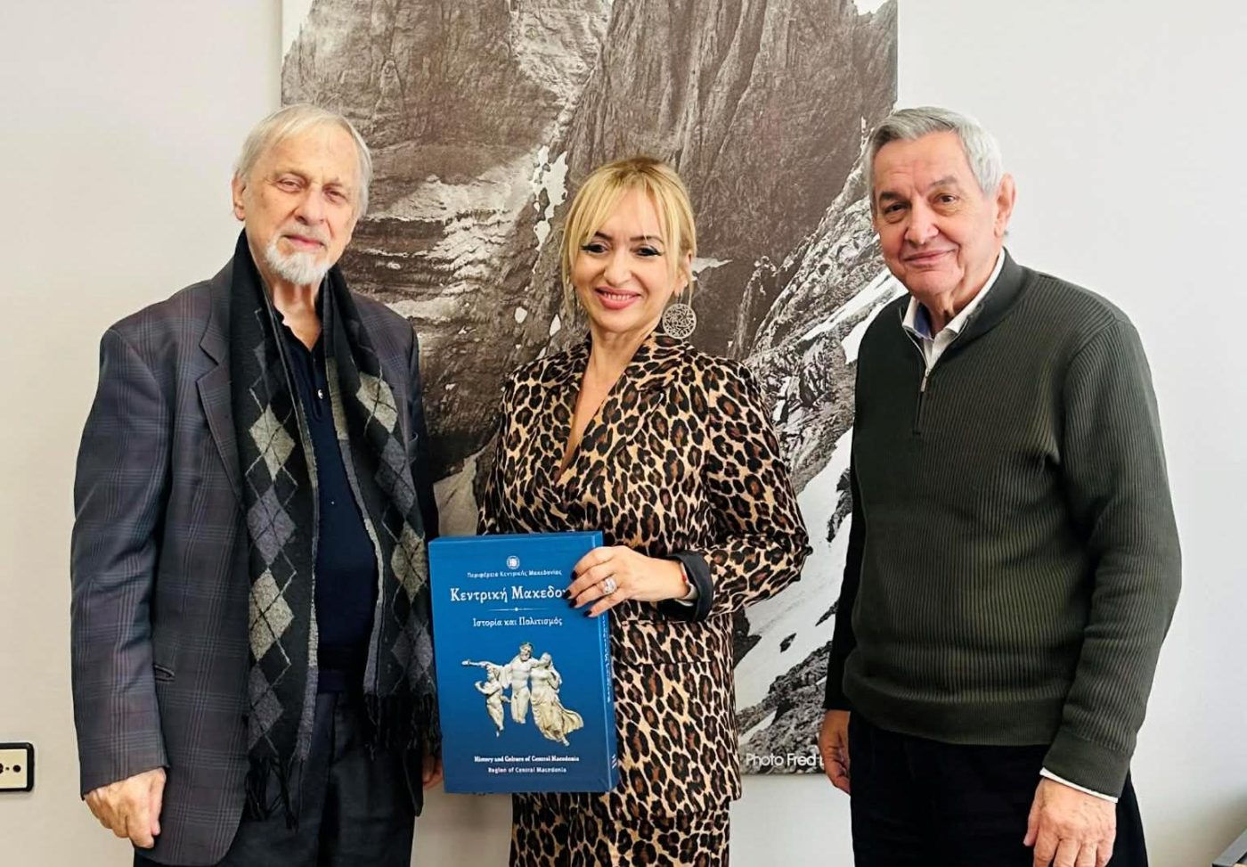 Συνάντηση της Αντιπεριφερειάρχη με τον συγγραφέα Γιώργο Τζιόκα