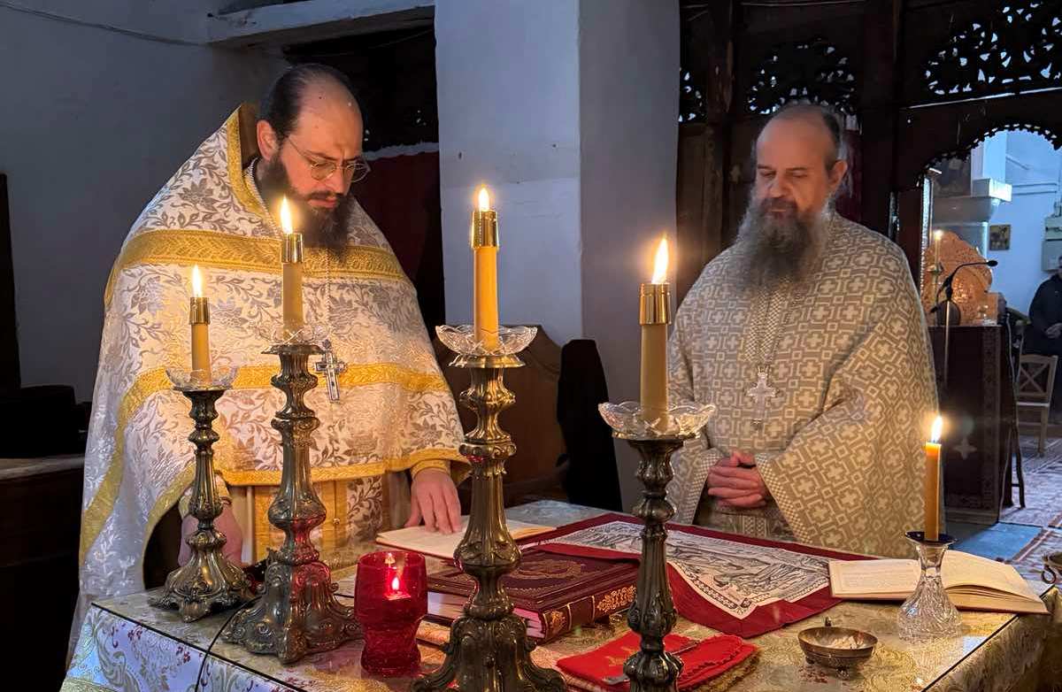 Μνημόσυνο για τους ήρωες και τους τροφίμους του Σανατορίου στη Μονή Πέτρας