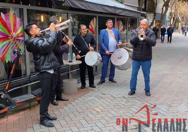Τσικνοπέμπτη στην Κατερίνη με μεγάλο γλέντι στον πεζόδρομο